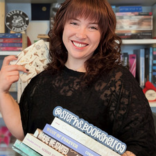 Stephs.bookshelf09