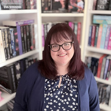 Wendy Marie (myrisingphoenixera.reads)