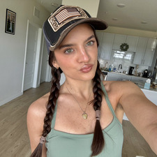 Bella Mercer