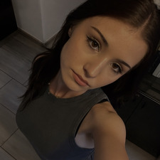 denisa ♡