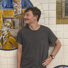 Max White