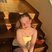 Vicky F