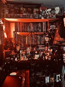 Horromantasy Book Mom