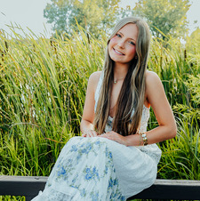 Anna Mowry