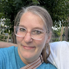 Liz Thomas