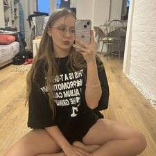 Agnes Bookinnit
