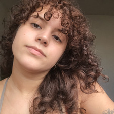 Caroline Ribeiro