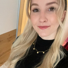 Nina Strobl