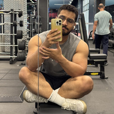 B
