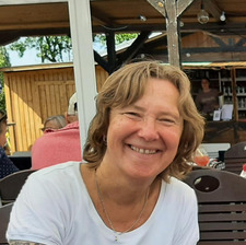 Iris Tschochner