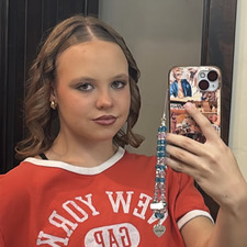 Lexi Thomas