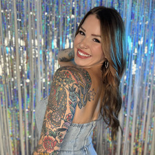 Ashley  Ta