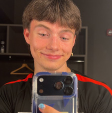 Evan Thomas