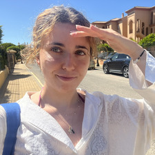 María