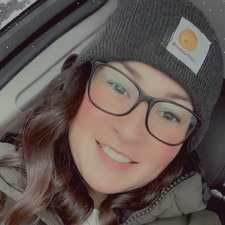 Lyss Larson 