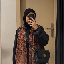 سارة بدر