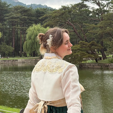 Annie M
