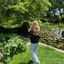 Em