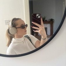 Chlo