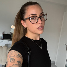 laura
