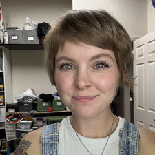 Avy Holmes