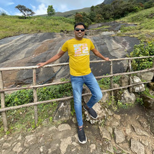 अनिकेत महाजनी