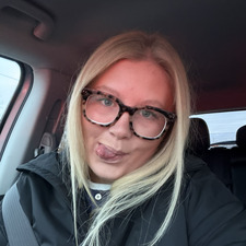 Lily hunter