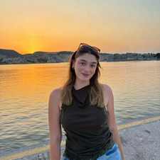 Zeynep Tezer