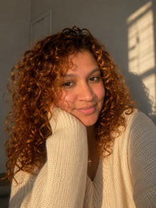 Ellie S.