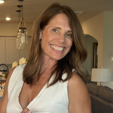 Jen Suminguit