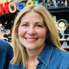 Sandra Voog