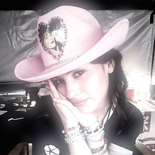 evie