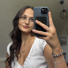 Victoria Simon