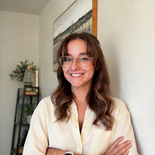 Sarah Nield