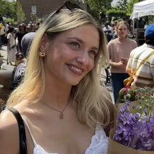 ⋆