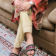 Amna Afraz