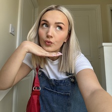 bethany mae ⋆˚✿˖°