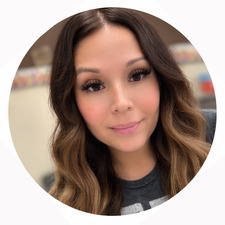 Jess V