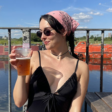 Nia Vasileva