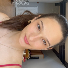 chloe h
