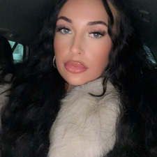 Khloe
