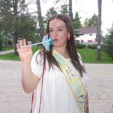 Eileen KM