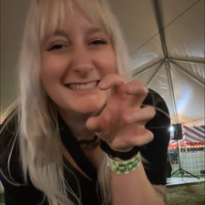 Em